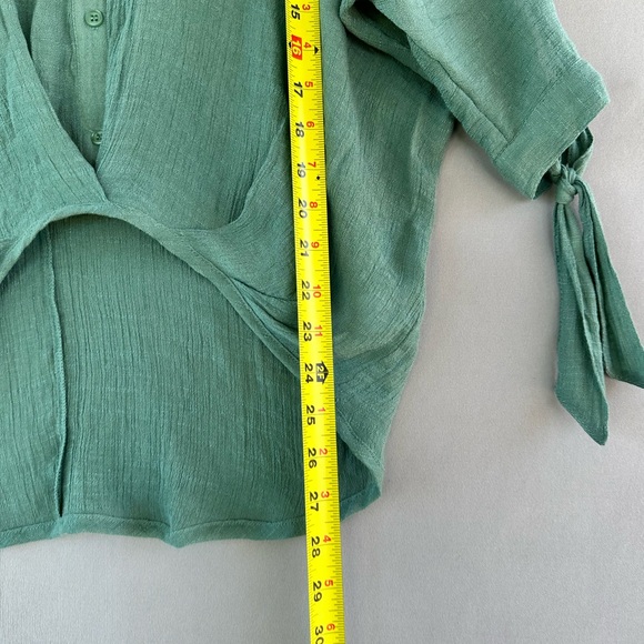 🎉5 for $45🎉 Favlux top blouse shirt size M - Picture 7 of 9